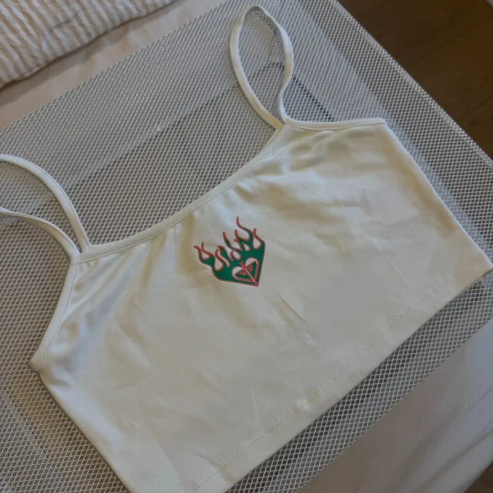 Roxy x Kelia Crop Top - Picture 2 of 4